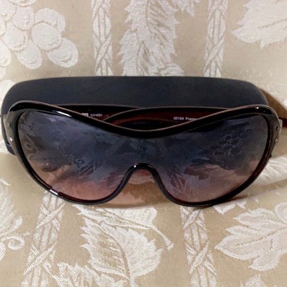 NWOT D&D OVERSIZED SUNGLASSES - Picture 8 of 13
